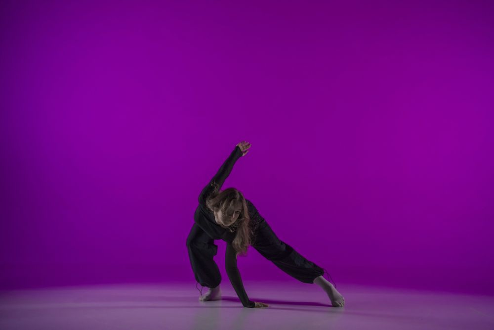 Danza-contemporanea-online-expresion-sin-limites-desde-casa
