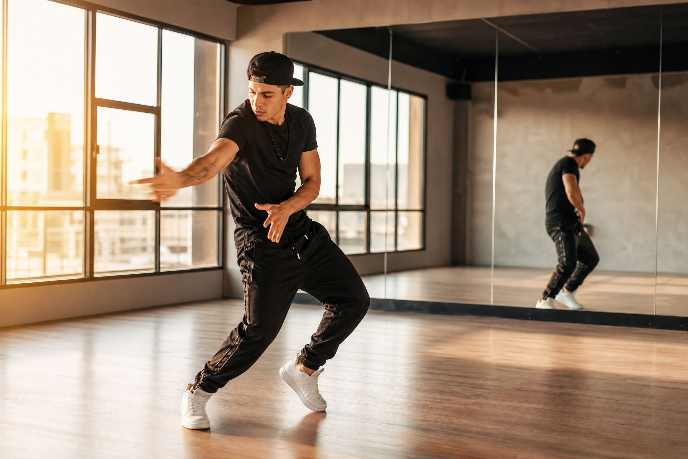 Coreografia-de-reggaeton-como-Ivan-Matias-Urquiaga-la-lleva-a-otro-nivel